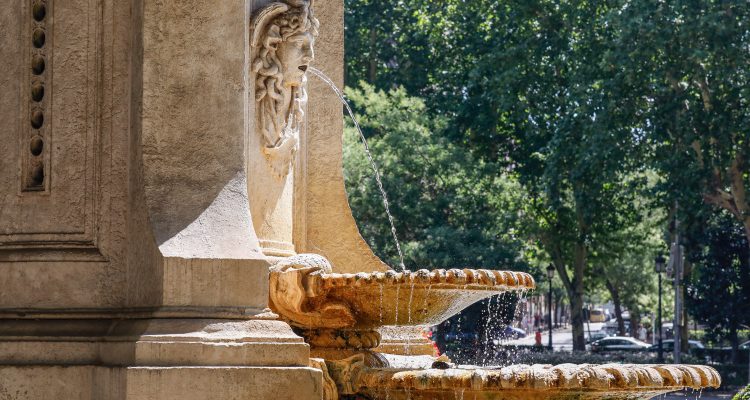 Surtidor de la Fuente de Apolo