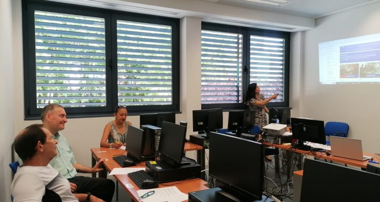 Alumnos en aula de formación