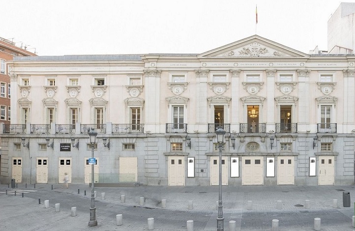 Fachada del Teatro Español