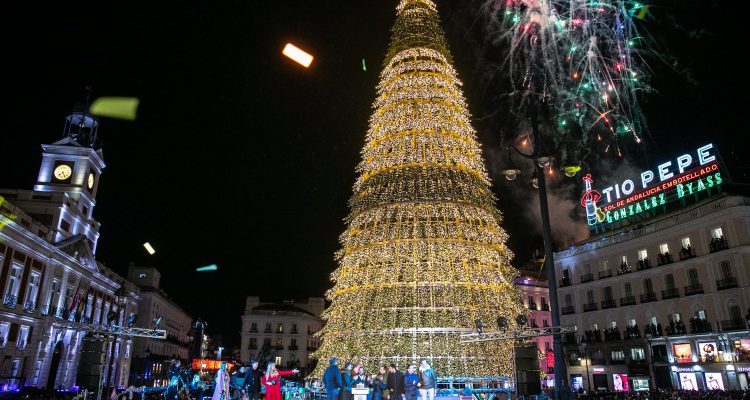 Gran árbol de la Puerta del Sol