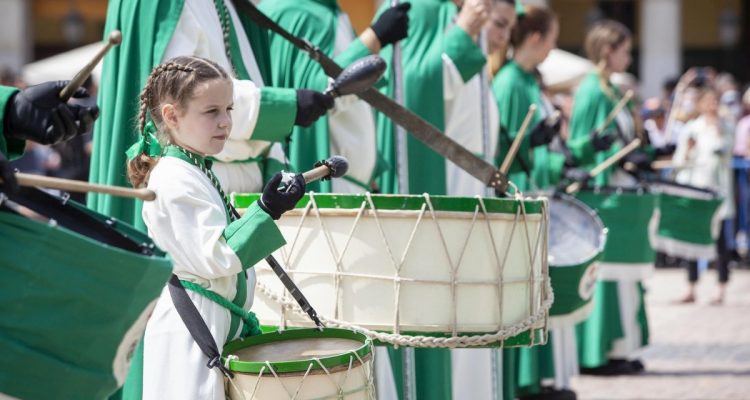 Cofradía Jesus de la Soledad ante las Negaciones de San Pedro y San Lamberto de Zaragoza© Miguel Berrocal