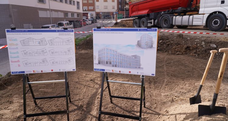 Obras de construcción del nuevo centro multifuncional de la calle Francisco Remiro