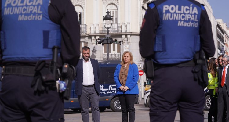 La vicealcaldesa y delegada de Seguridad y Emergencias, Inma Sanz, durante la presentación del dispositivo de Semana Santa