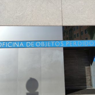 Fachada de la Oficina de Objetos Perdidos