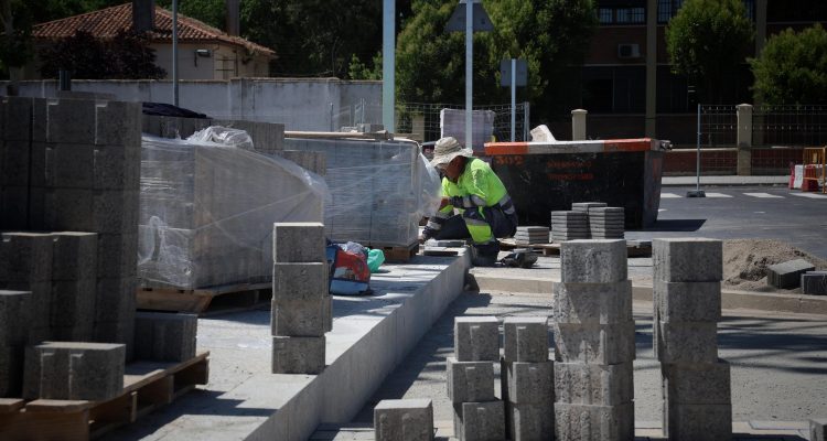 Obras de conexión del camino de Perales con la avenida de los Rosales, en el distrito de Usera