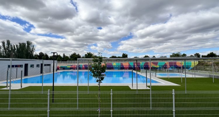 Piscina de verano del distrito de Barajas