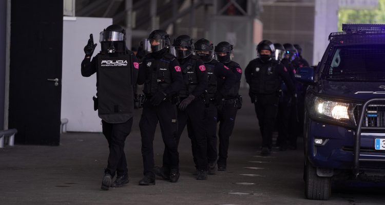 Simulacro formativo de las unidades especiales de seguridad de Policía Municipal y SAMUR-Protección Civil