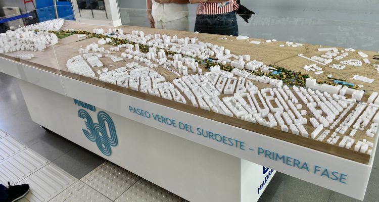 Maqueta Paseo Verde Suroeste