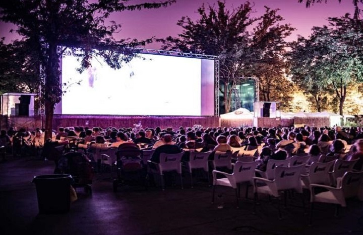 Cine en la bombilla